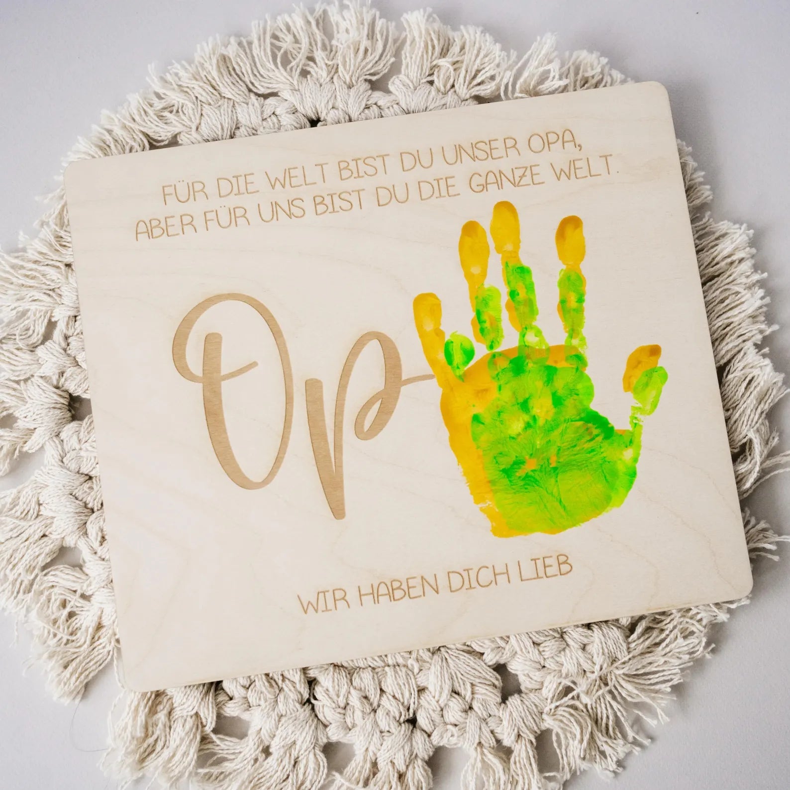 Handabdruck Brettchen Opa – Persönliches Holzgeschenk (mehrere Kinder) Alicas Schlawiner - malmichbuntbest.com