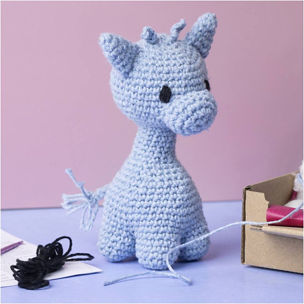 Kreativ Set Amigurumi – Süße Giraffe in Hellblau häkeln Creativ Company - malmichbuntbest.com