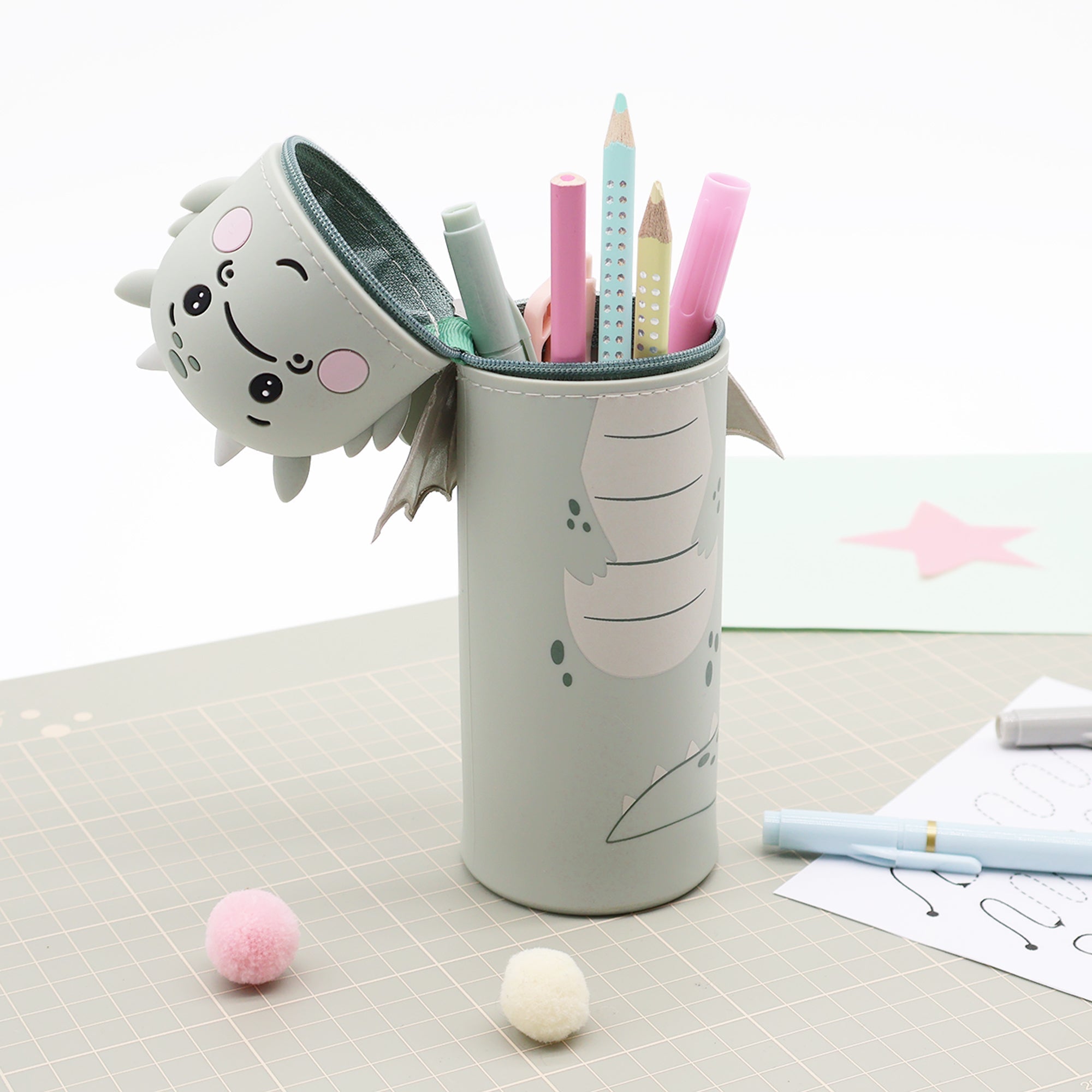 Lulubug lustiges Federmäppchen aus Silikon - Drache "Liu" Bell Trade - malmichbuntbest.com