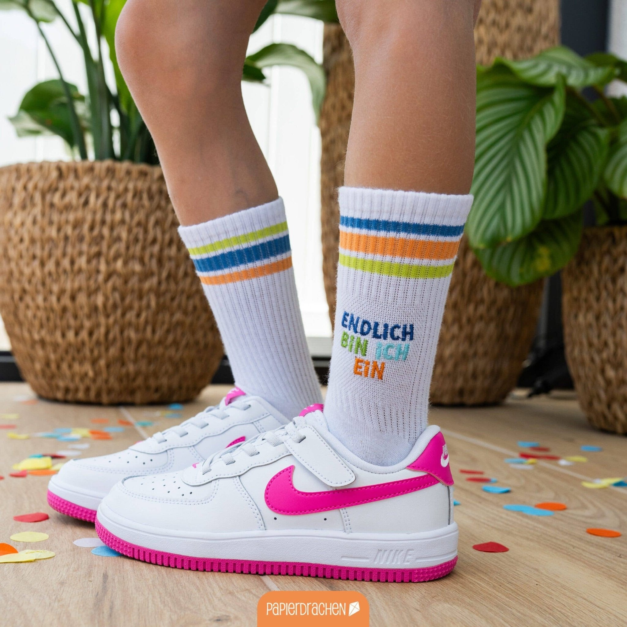 Schulanfang Socken - blau - Endlich bin ich ein Schulkind Papierdrachen - malmichbuntbest.com